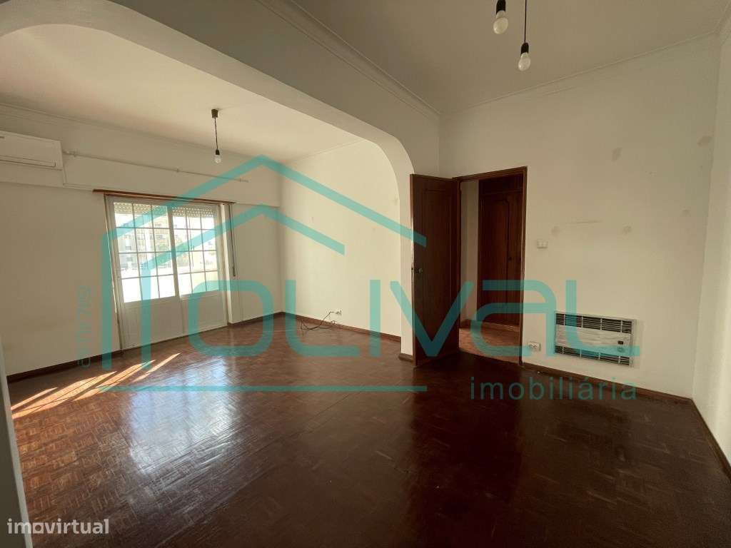 *****RESERVADO***** APARTAMENTO T2 CENTRO DE ALVERCA-11