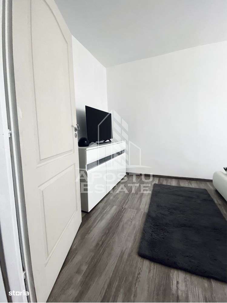 Apartament 2 camere, bloc anvelopat, zona Lipovei - Imagine principală: 4/8