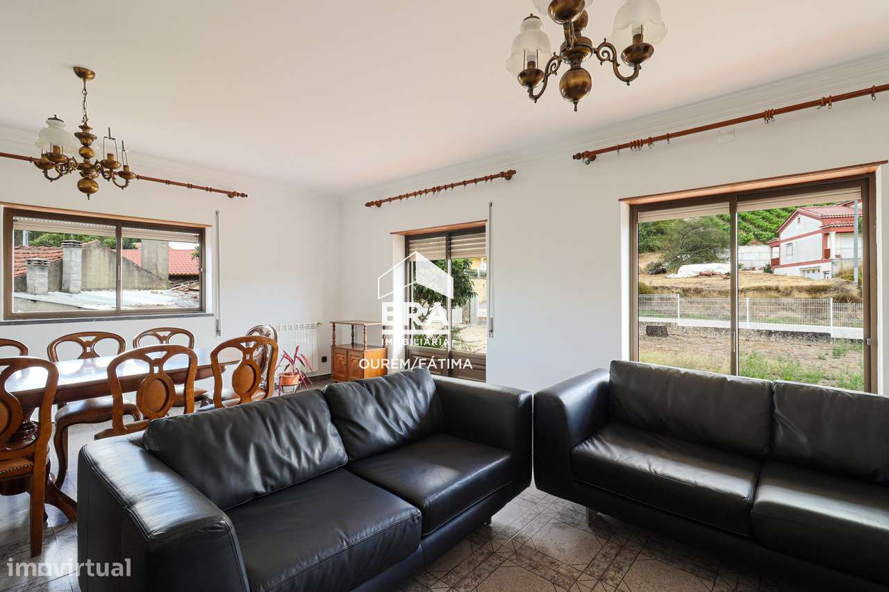 Moradia T5 no Olival, Ourém-13