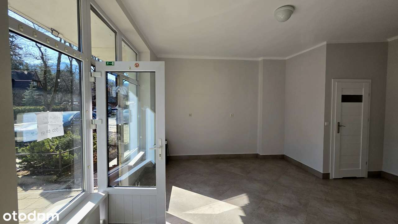 Witrynowy lokal handlowo-usługowy | 25 m² | ul. Droga na Bystre - Pełny obrazek: 3/8