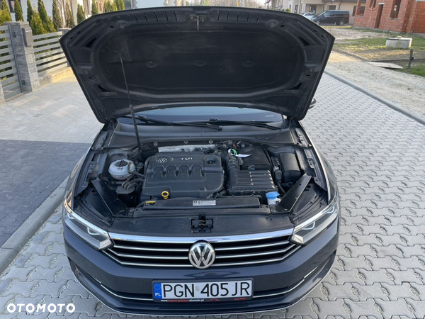 Volkswagen Passat 2.0 TDI (BlueMotion Technology) DSG Highline - 37
