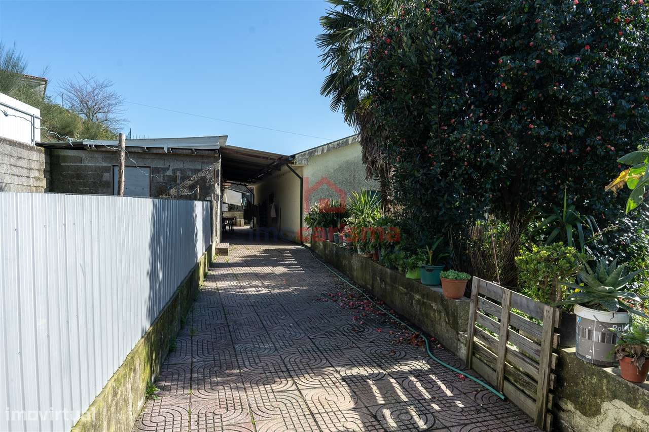 Moradia Térrea T3 em Santo Adrião, Vizela-18