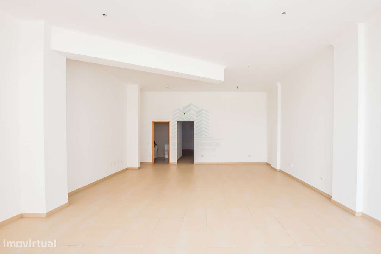 Loja para comércio/serviços com 120m² em Torres Novas-4