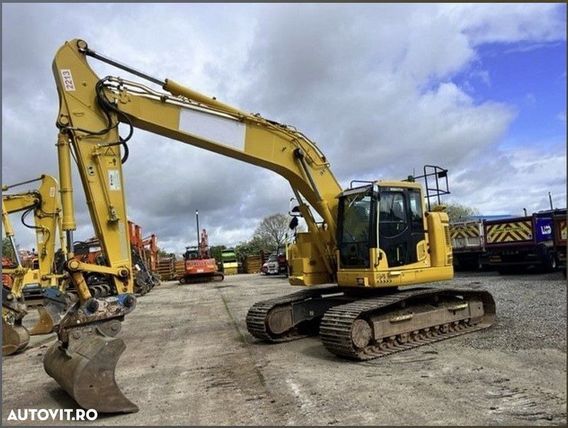 Komatsu PC228 USLC 11EO - 1