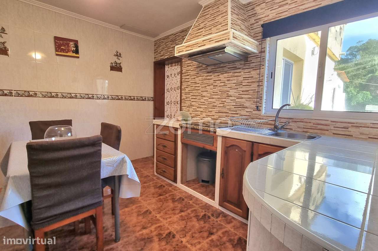 Moradia T3 com Terraço Vista Serra e Mar – Cabouco, Lagoa-17