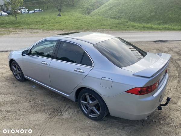 Honda Accord 2.4 Executive - 8