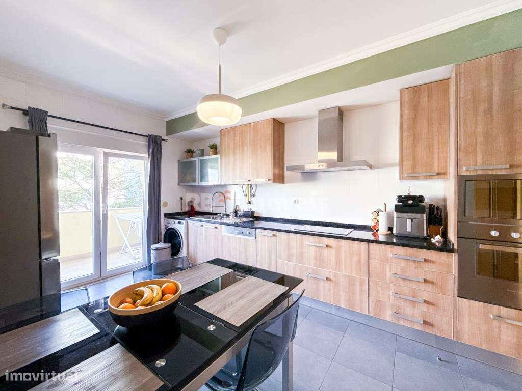 Apartamento T4 Duplex c/ Varandas, Arrecadação e Parqueamento - no ...-26