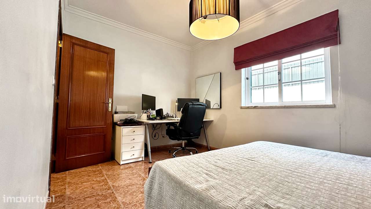 Moradia Geminada T4 – Quinta do Conde (Boa Água)-31