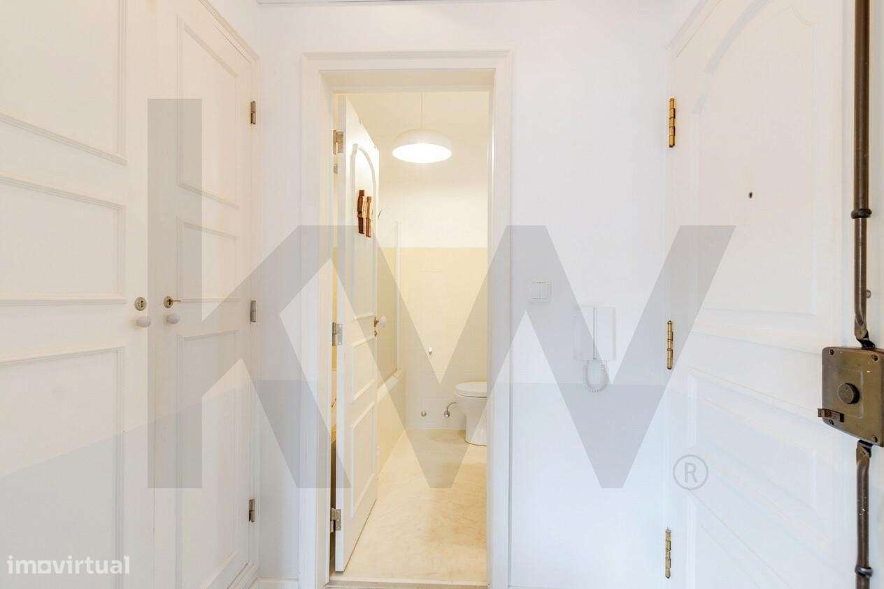 Apartamento totalmente renovado, muito luminoso, no Centro Histórico d-19