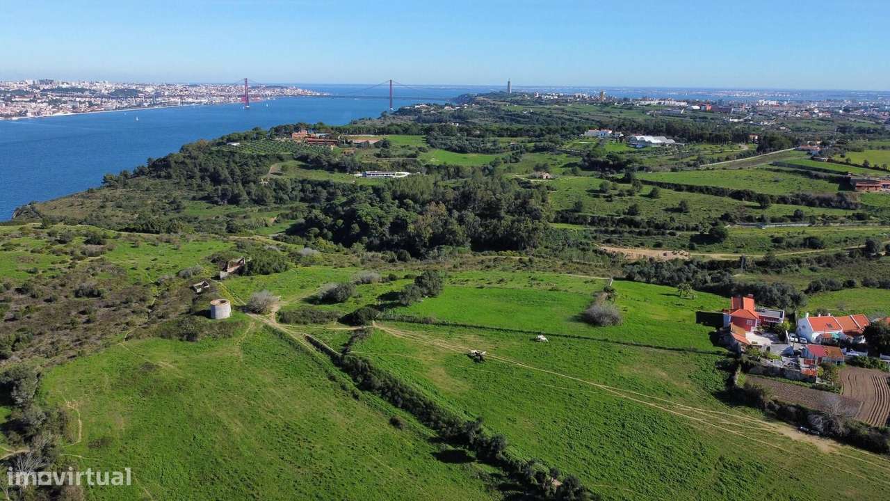 Moradia Isolada T5 com jardim, Trafaria, Almada - Grande imagem: 4/60