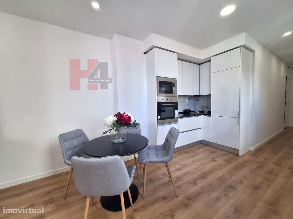 Apartamento T3 totalmente remodelado em Benfica-11