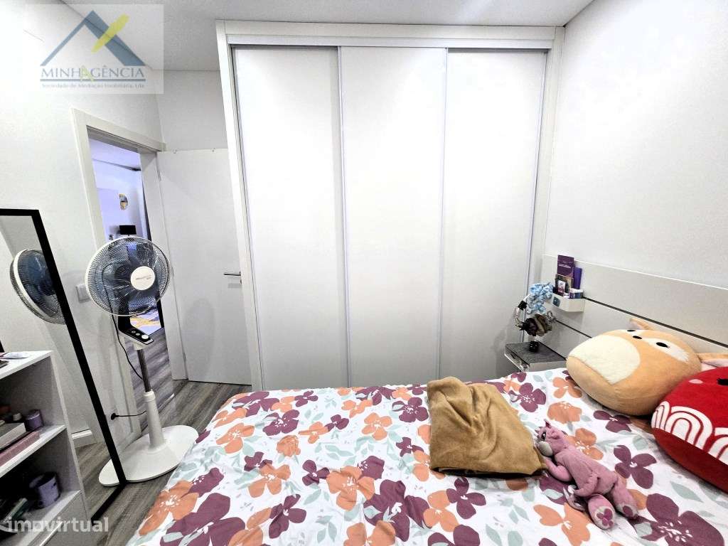 Apartamento T2 Duplex remodelado no Lavradio-25