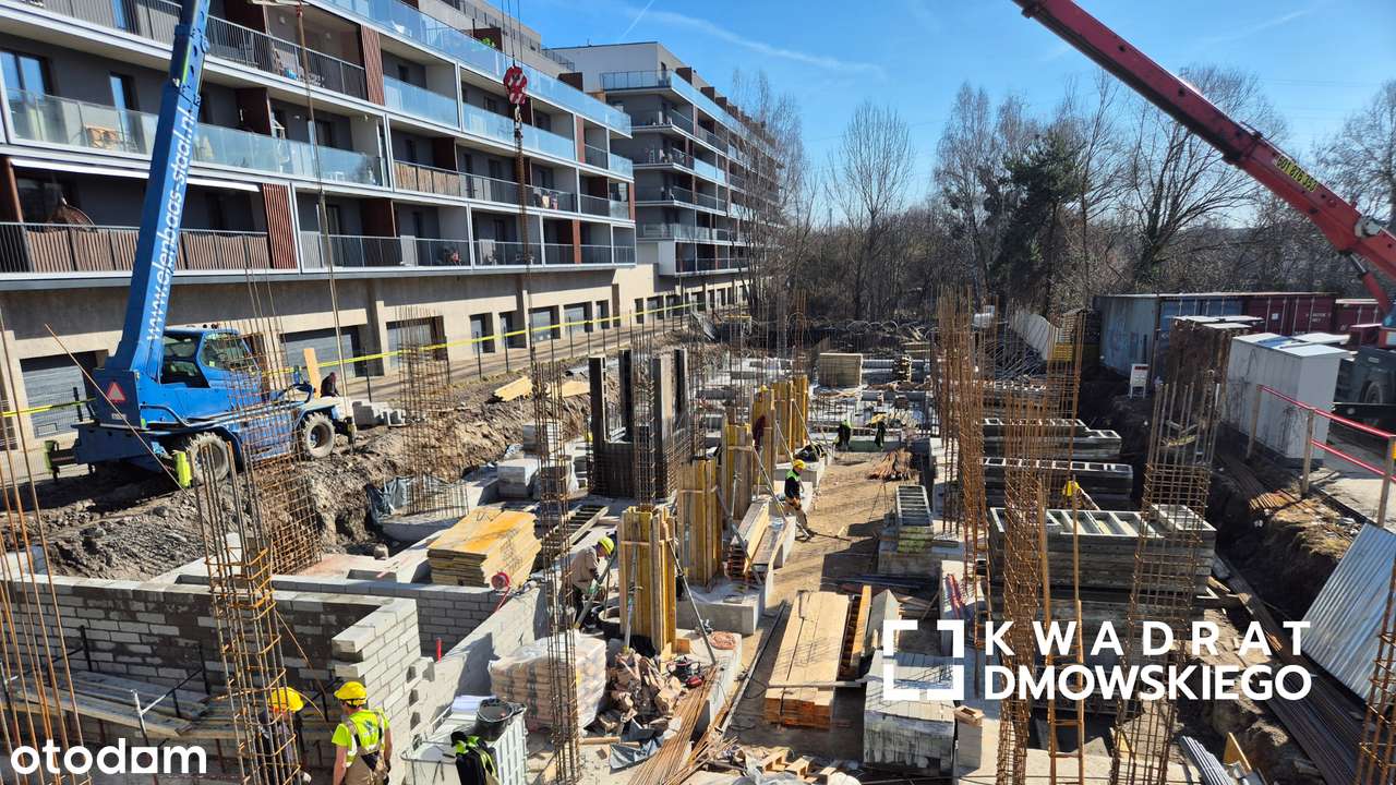 Kwadrat Dmowskiego - ul. R. Dmowskiego 103-12