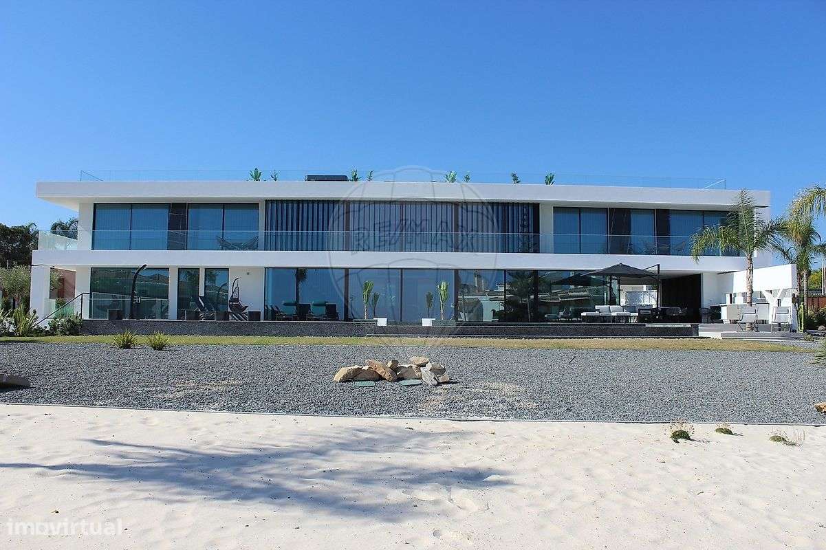 Moradia T5 para venda-5