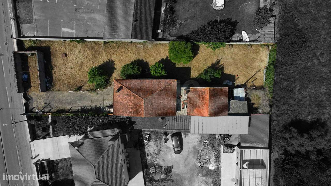 Duas Moradias em Terreno Urbano de 1.000 m² - centro da Lousã-4