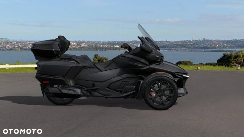 Can-Am Spyder - 8