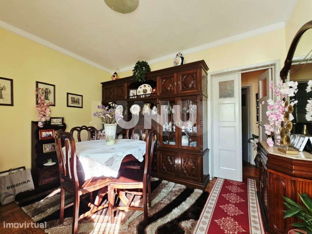 Moradia Isolada T4 - Rodeada de Serviços - Grande imagem: 3/25