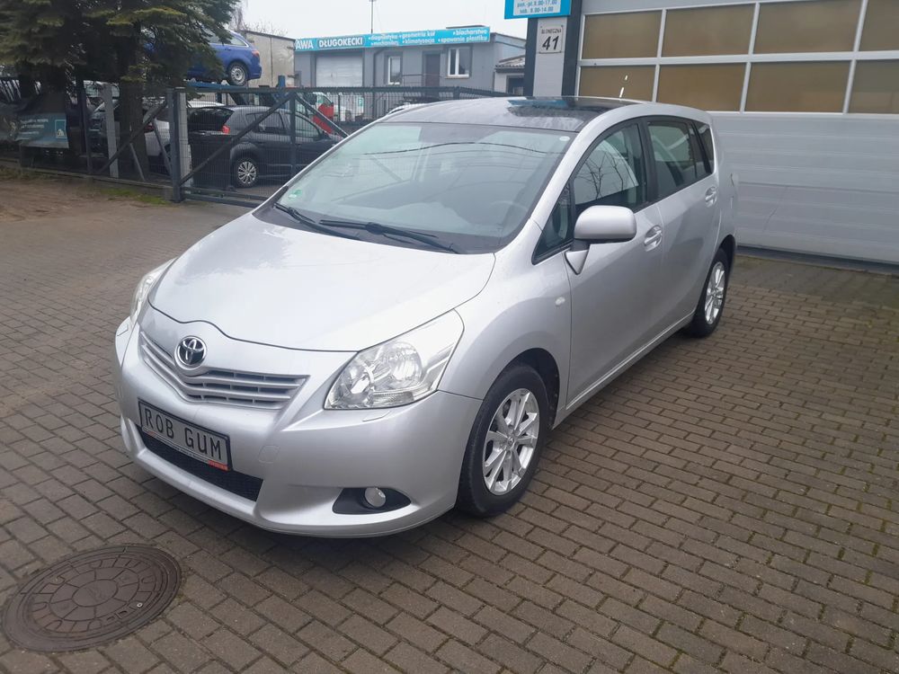 Toyota Verso 1.8 7-Sitzer Comfort 2011