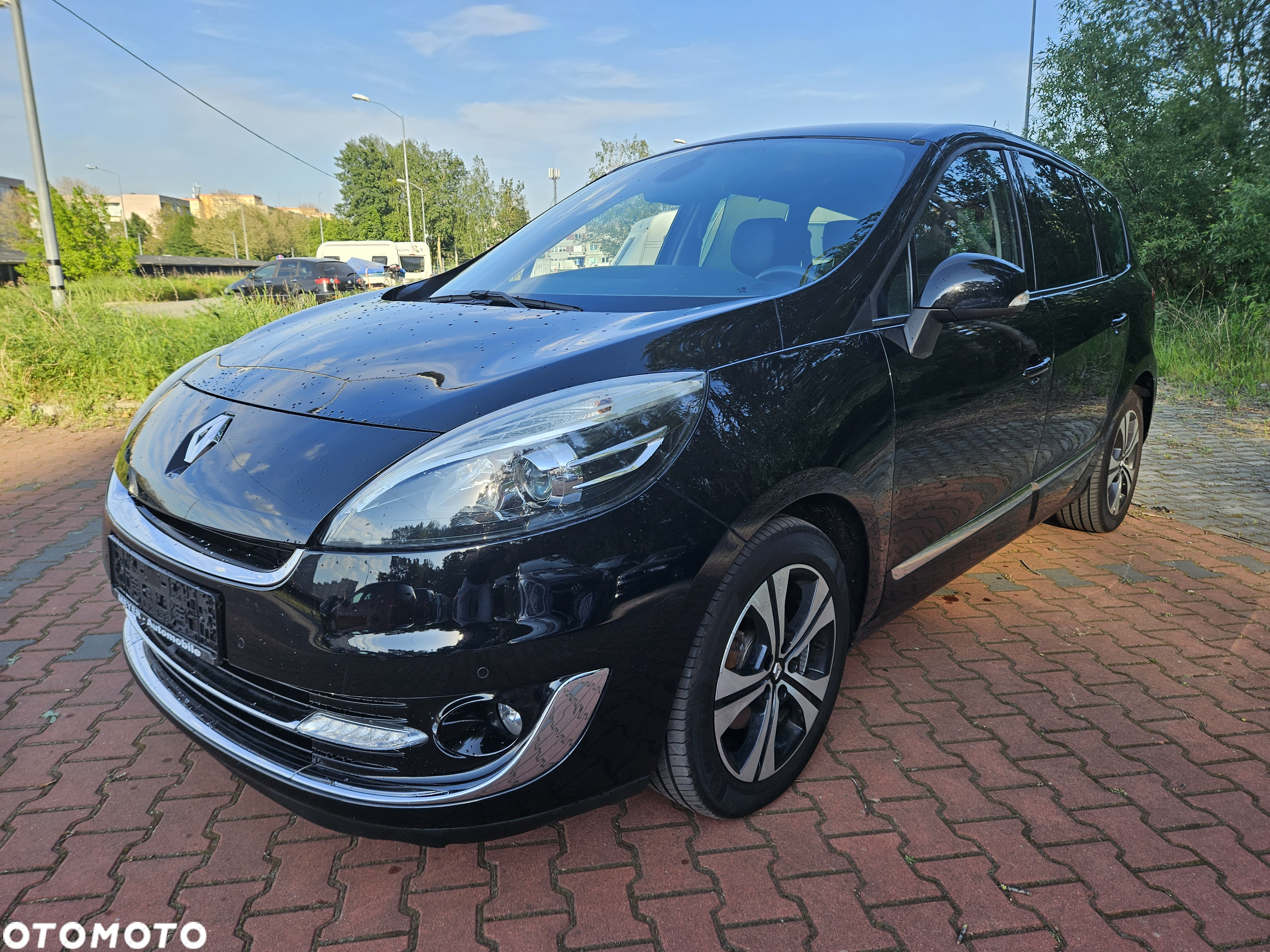 Renault Grand Scenic dCi 130 FAP Start & Stop Bose Edition - 3