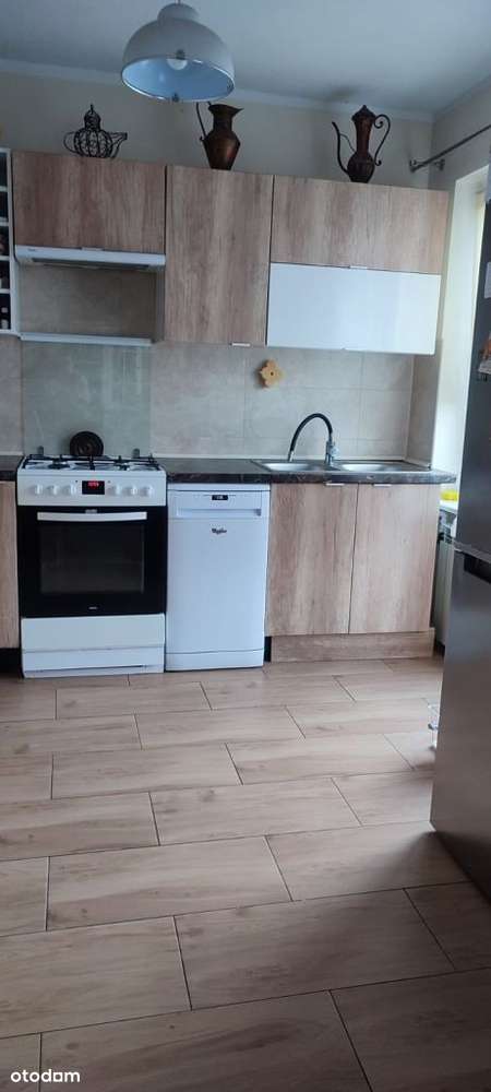 Do sprzedaży bardzo ładny bliźniak w cichej uliczc-6