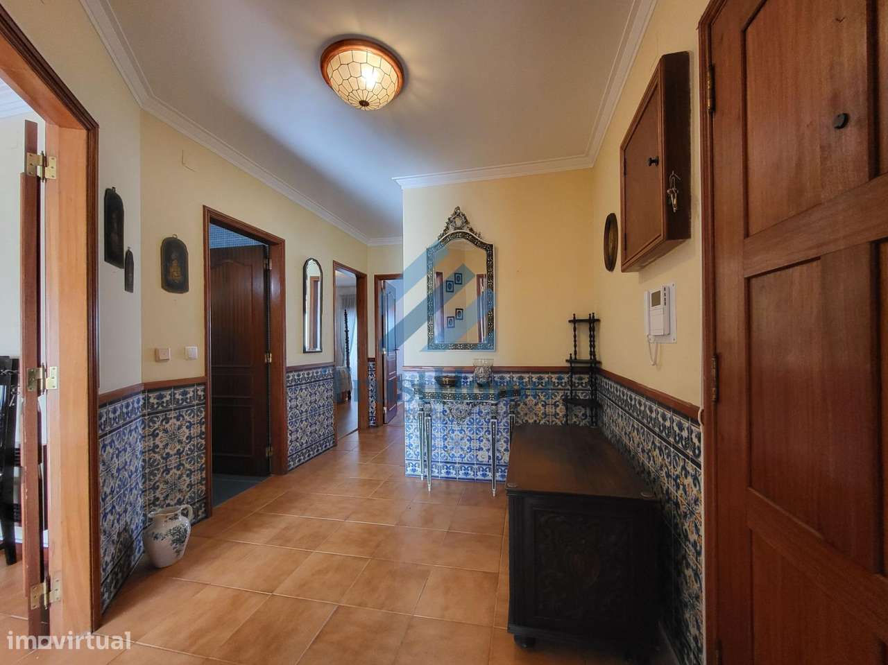 T2 com vistas e boas áreas nas Lopas(Agualva) perto do Mercado... - Grande imagem: 4/24