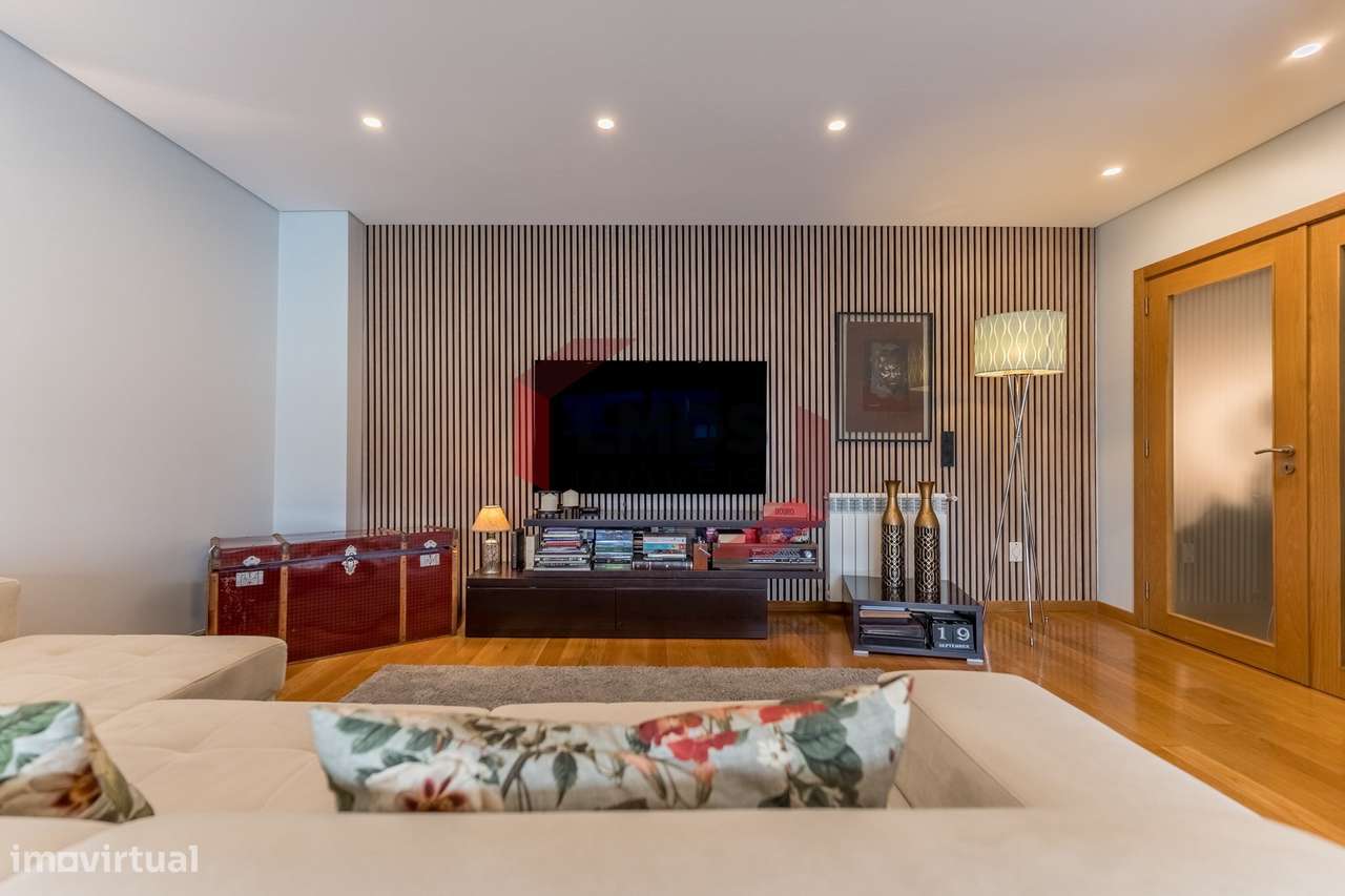 Apartamento T4 de Luxo no Coração da Maia – Avenida Visconde Barreiros-29