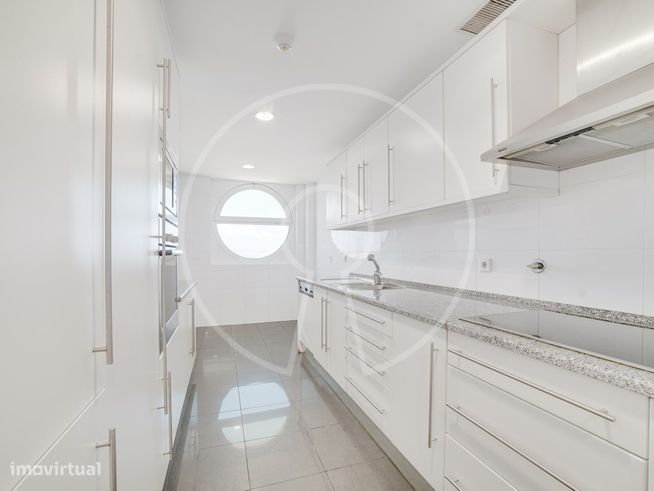 Penthouse na Torre de S. Rafael com terraços e vista soberba-11