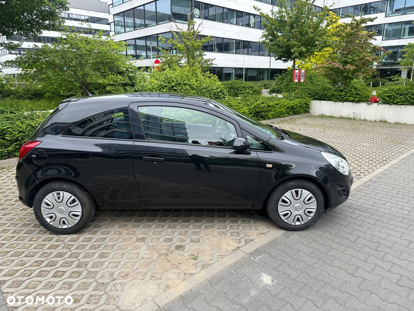 Opel Corsa 1.4 16V Active - 11