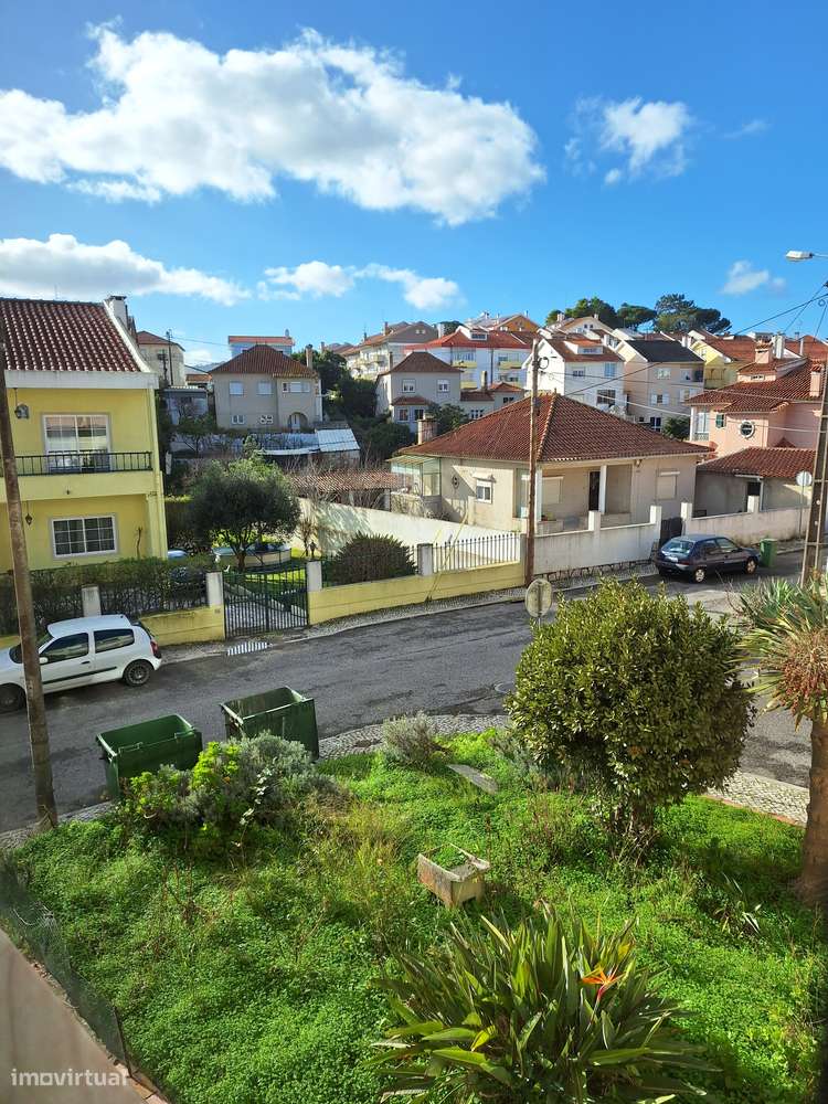 Moderno Apartamento c/ boa área , varanda e arrecadação-20