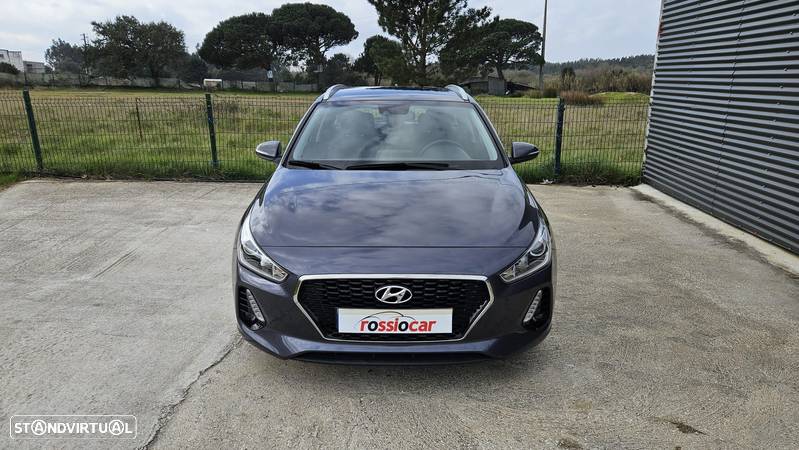 Hyundai i30 SW 1.6 CRDi Comfort+Navi - 3