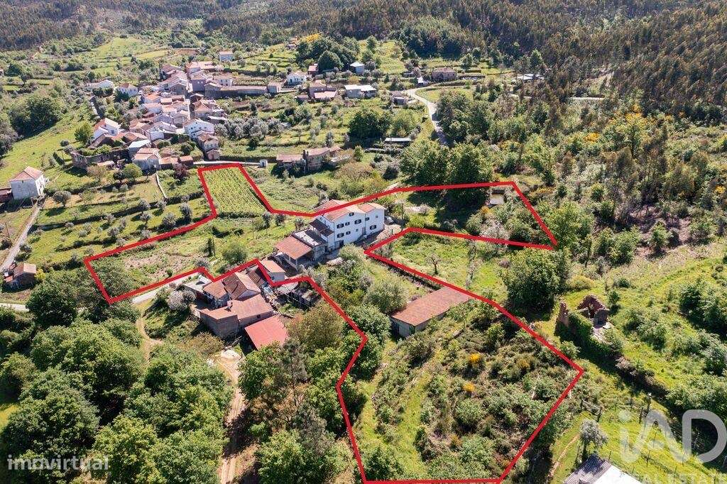 Casa / Villa T5 em Lourosa de 572,00 m2 - Grande imagem: 4/30