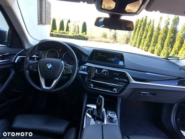 BMW Seria 5 520d Efficient Dynamics M Sport sport - 5