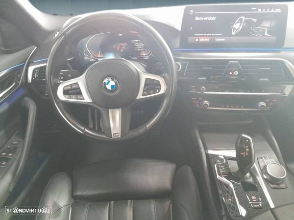 BMW 520 d Touring Aut. M Sport Edition - 14