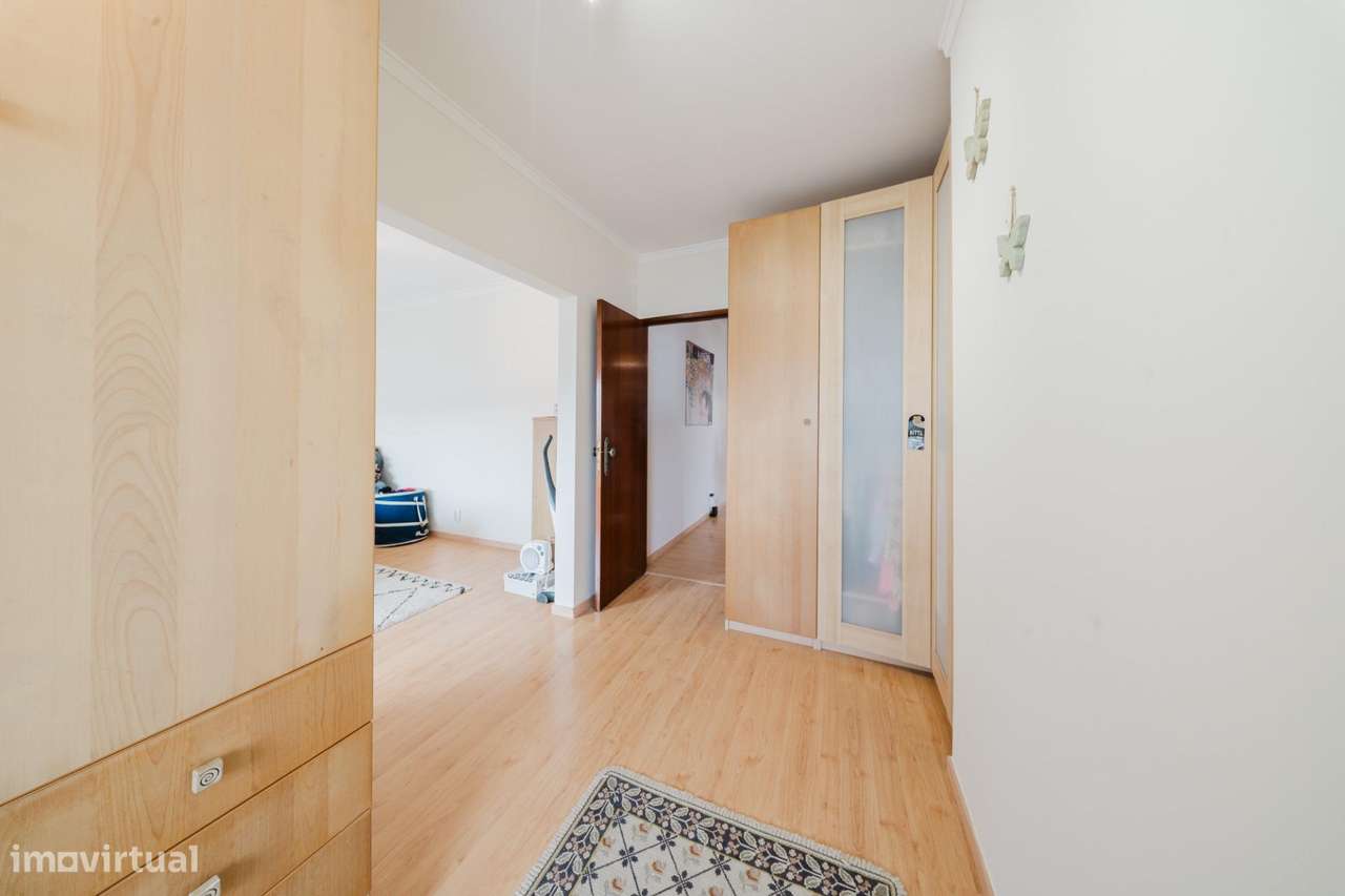 Moradia Independente em Caneças, Odivelas - T3+5-13