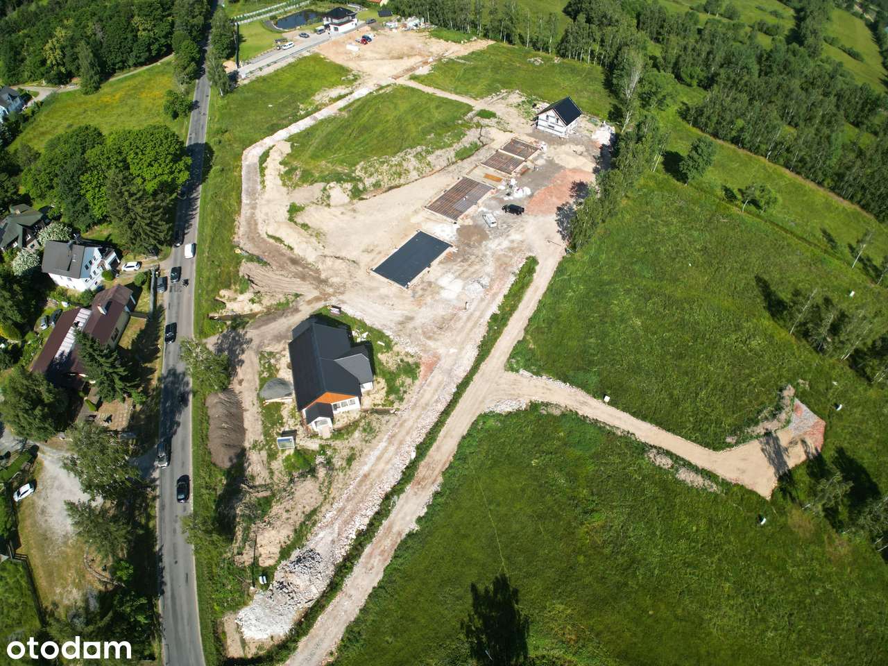 Działka na sprzedaż z dostępem do mediów i blisko natury-3