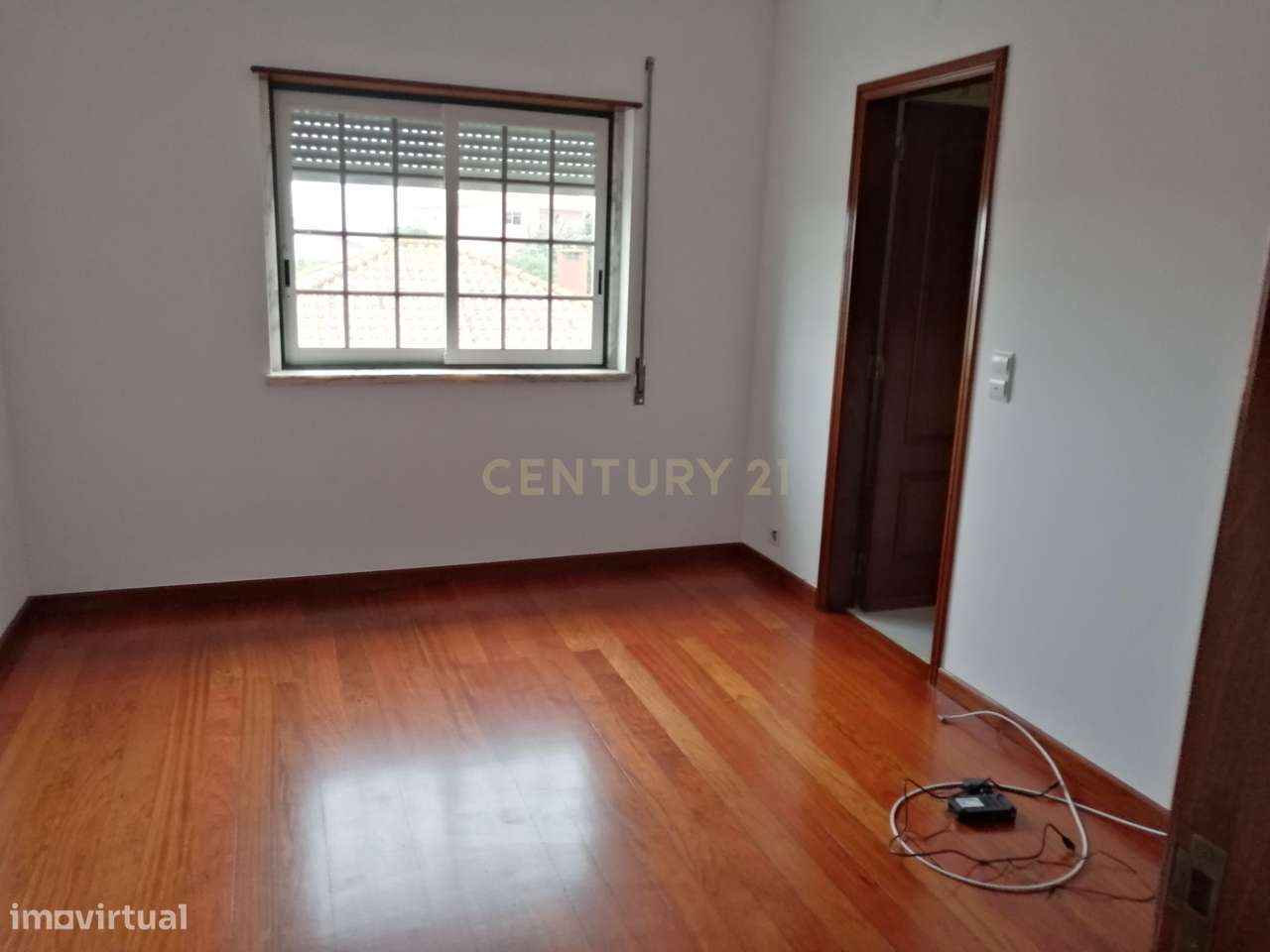 Apartamento T3 com Garagem Box e Arrecadação – Porto Salvo, Oeiras - Grande imagem: 5/17