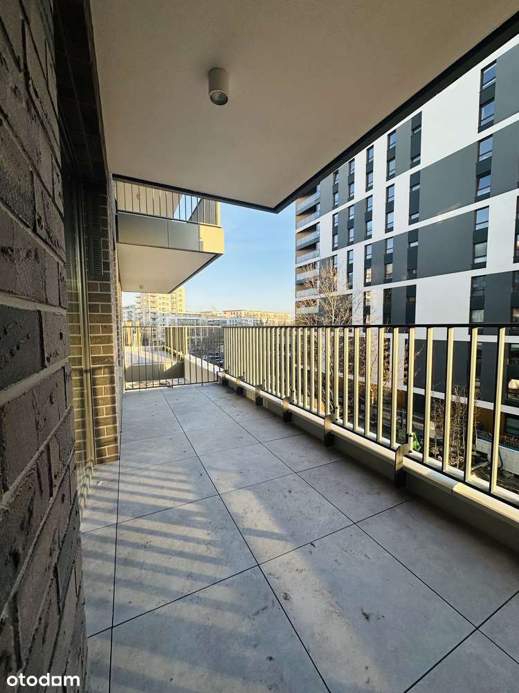 Bezpośrednio! Kawalerka z  dużym balkonem 10 m2 - Pełny obrazek: 4/14