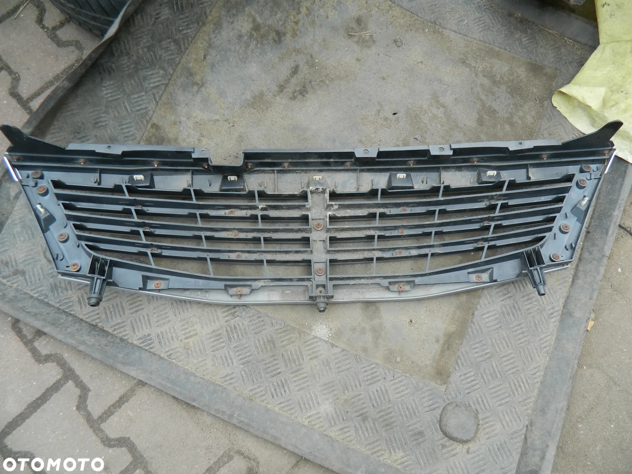 SsangYong Rexton Atrapa Grill Chrom 79460-08000 - 7