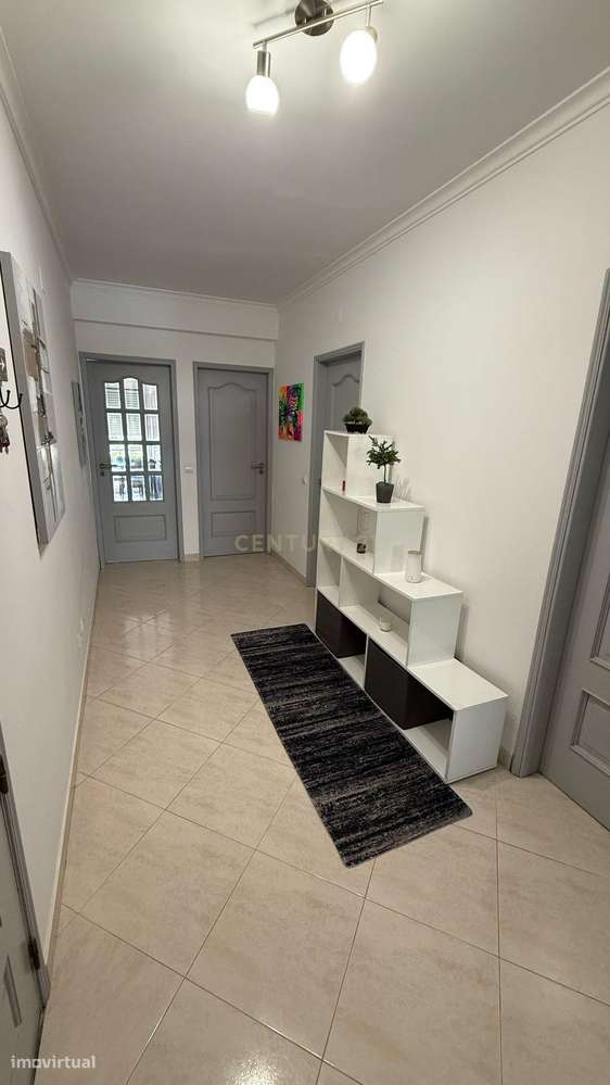 Apartamento T1 Espaçoso em Loulé – Conforto e Localização Privilegiada - Grande imagem: 5/23