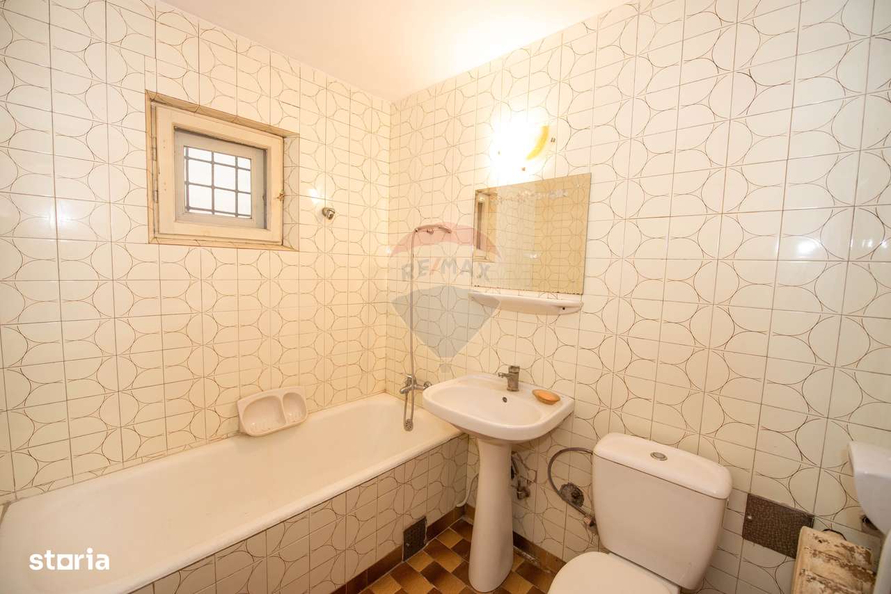 Casa Vila cu 7 camere de vanzare 250 mpu, 200 mp teren,  Buzau-13