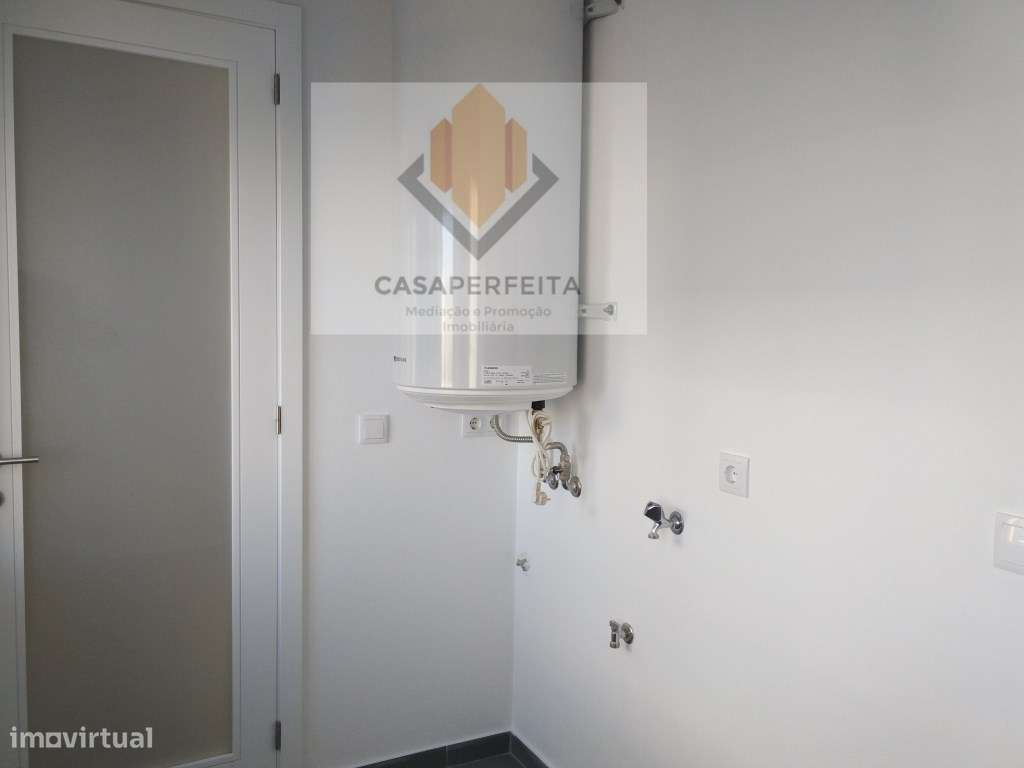 Apartamento T4 totalmente Remodelado -Boavista-16