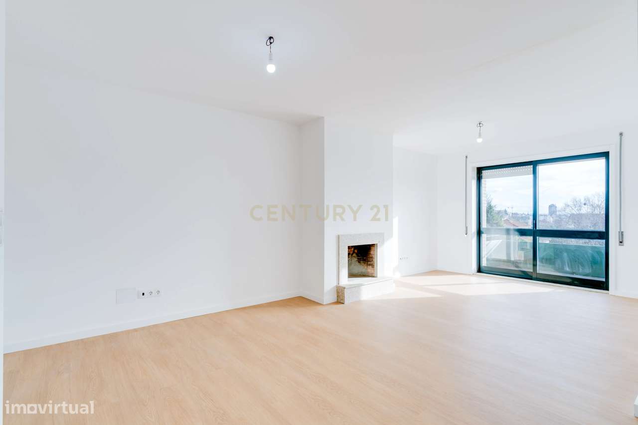 Apartamento T3 em Arrifana-5