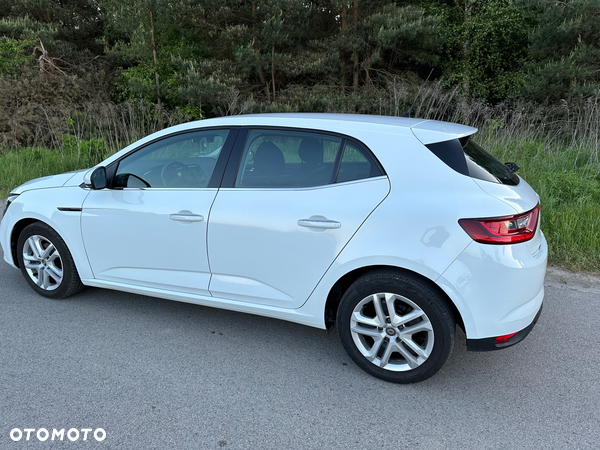 Renault Megane 1.5 Blue dCi Intens - 15