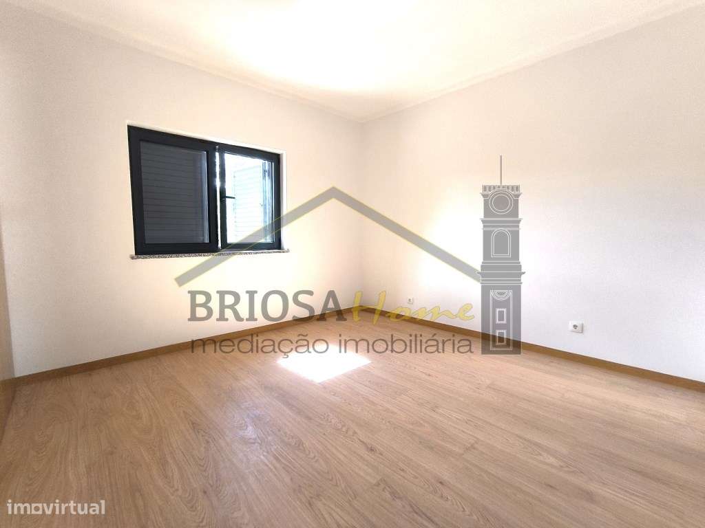 Moradia T3 em Vila Nova de Poiares-28
