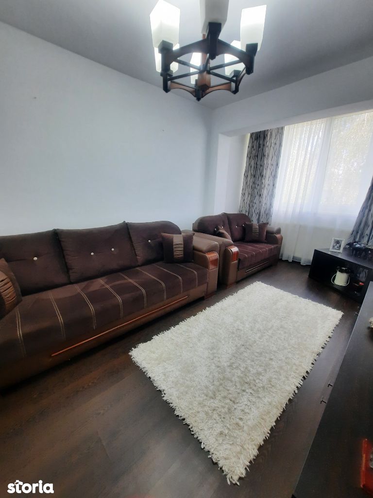 G Enescu -vand apartament cu doua camere cu centrala,mobilat si utilat