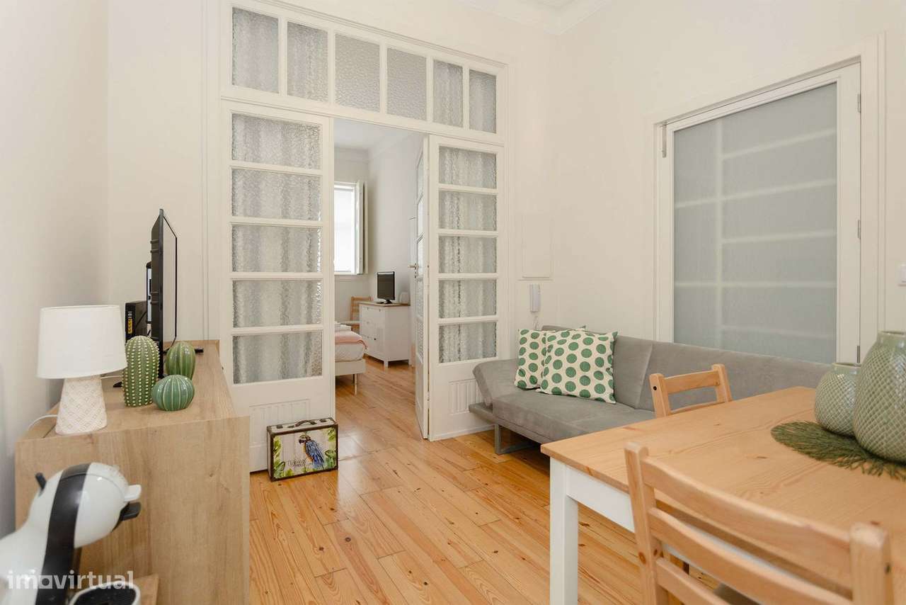 Apartamento Mobilado - União das freguesias de Cedofeita - Grande imagem: 2/23