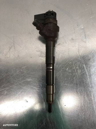 Injector Volkswagen Golf 6 Variant 2.0 TDI DSG MSV, 140cp - 1