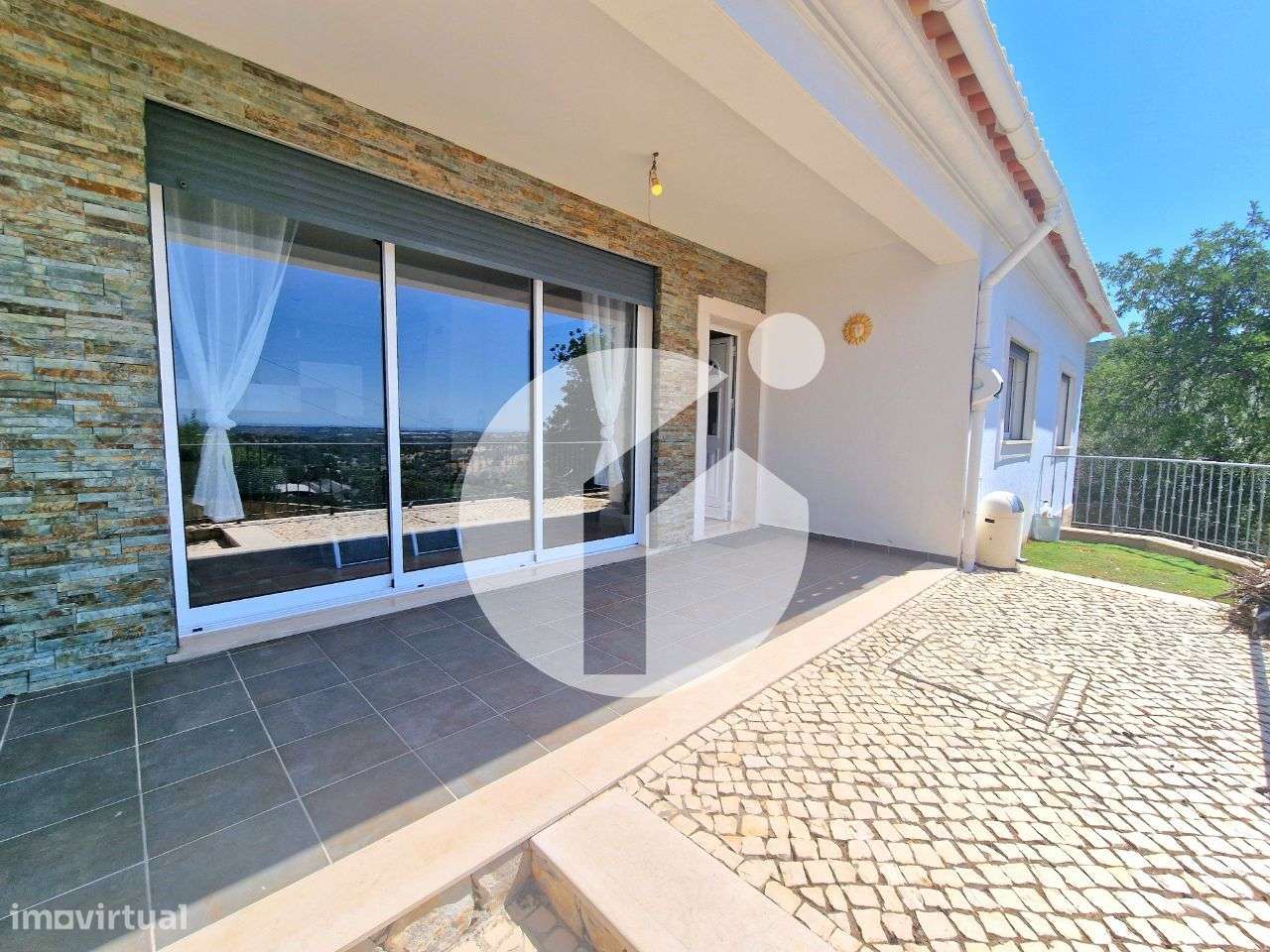 Moradia T2+1 com piscina e box – em Fialhos - Grande imagem: 4/36