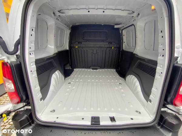 Opel Combo Cargo Standard 1.5 102KM MT6 - 8