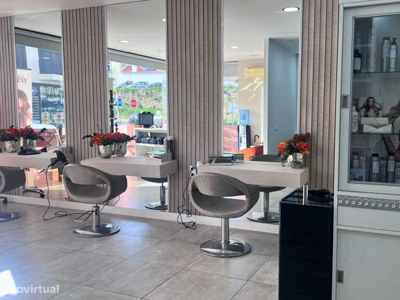 Arrenda-se cabeleireiro totalmente equipado - Grande imagem: 2/8